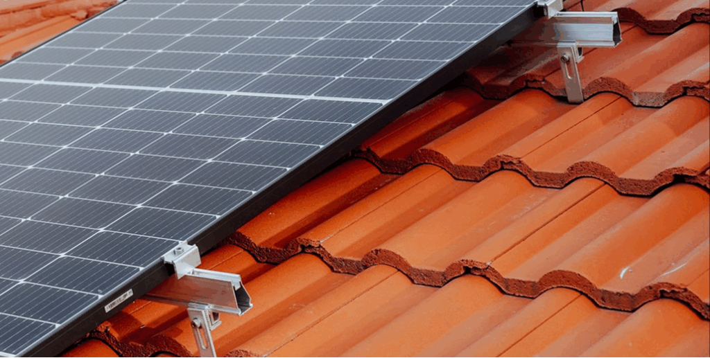 Orange roof with Rail based 