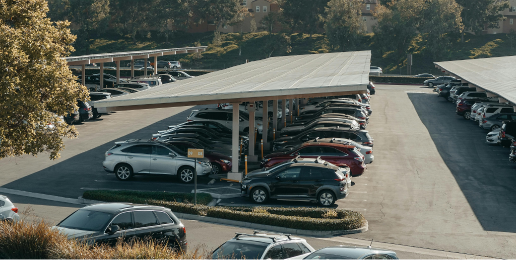 Seven factors drive the final solar carport system cost